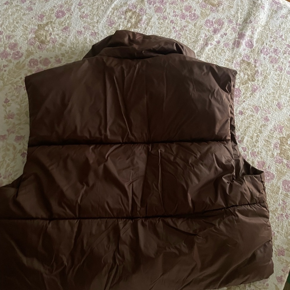 Brown Puffer crop vest